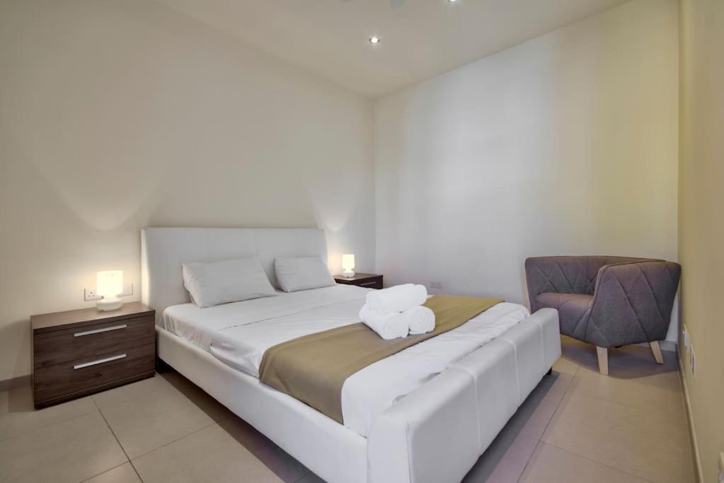 Vallettastay - Lucky Star Two Bedroom Apartment 303 Dış mekan fotoğraf